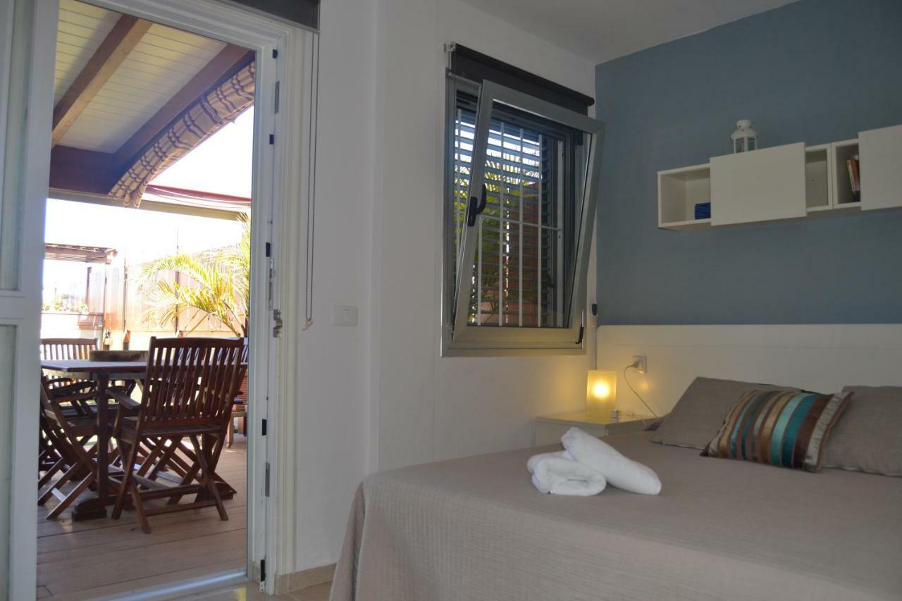Apartamento Vacacional Relax Frente Al Mar カンデラリア エクステリア 写真